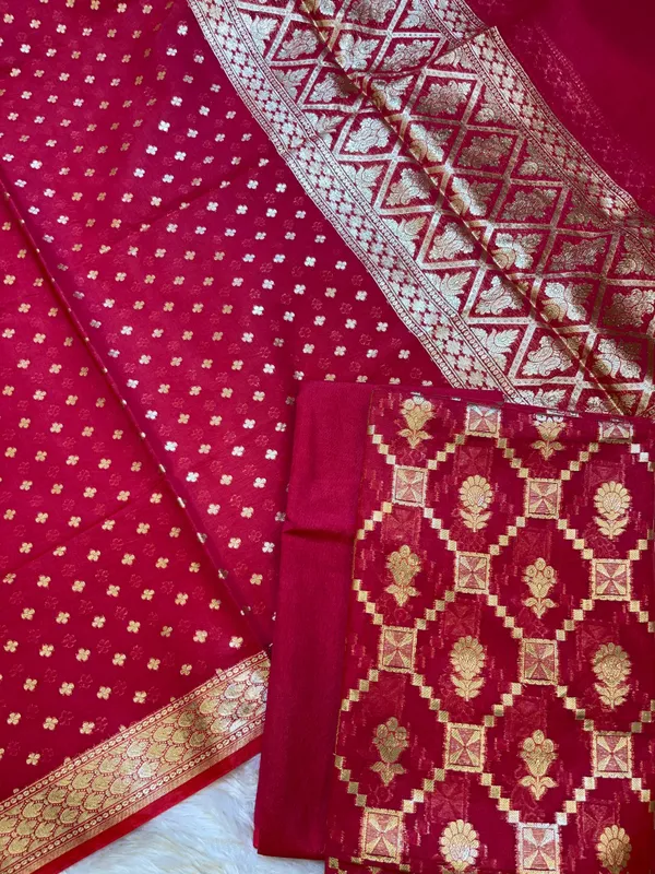 Red_Mescrize_Cotton_Geometrical_Banarasi_3_pcs_Suit_Set_1100SKL_MS1