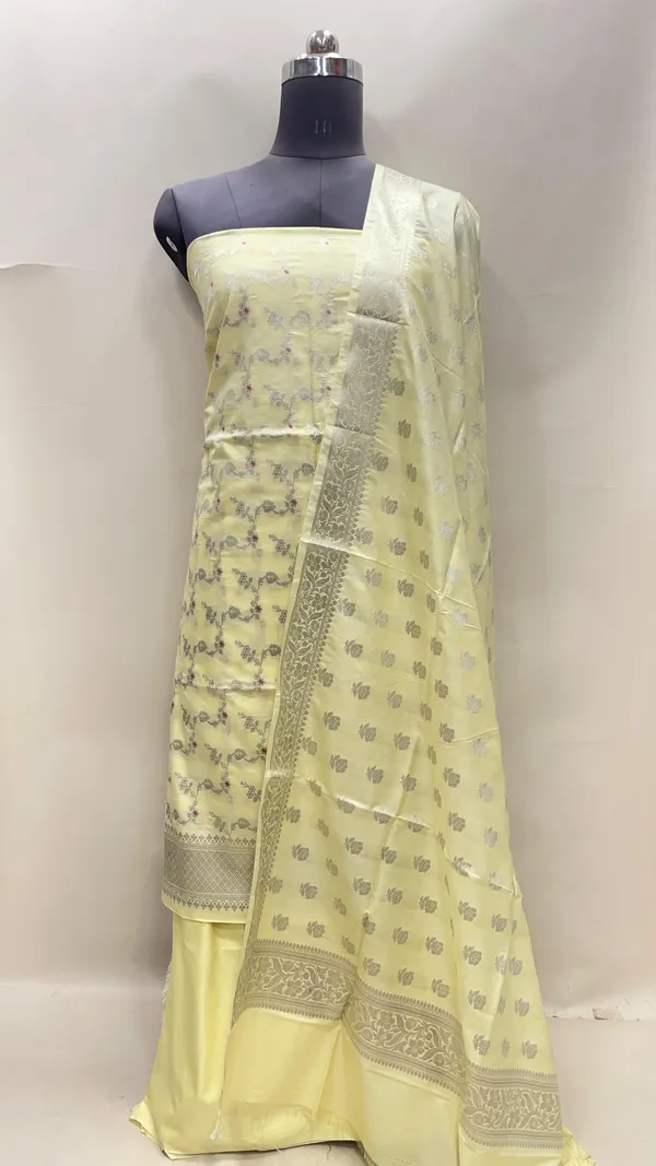 Humairah_Yellow_Katan_Chiniya_Silk_Floral_Silver_Zari_Mina_Jaal_3_pcs_Suit_set_with_Plain_Bottom_and_Floral_Zari_Booti_Yellow_Dupatta