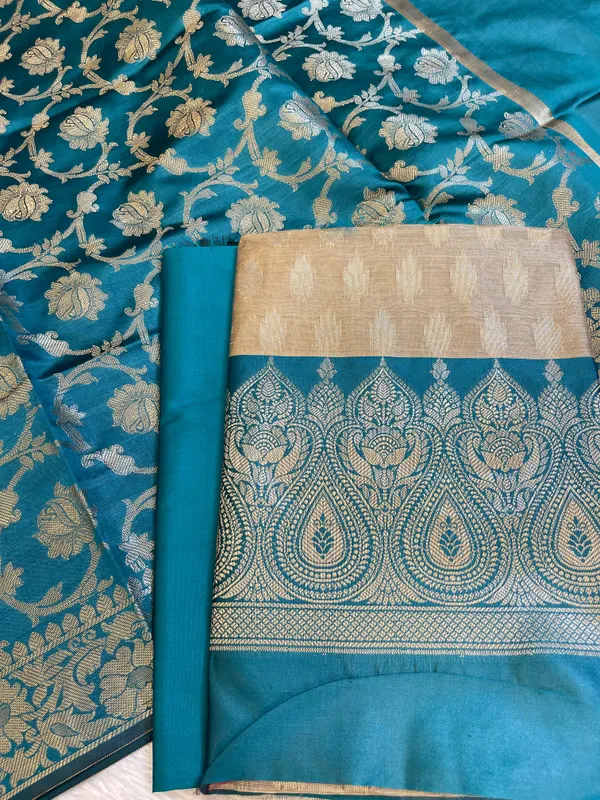 Beige_Art_Silk_Floral_Zari_Booti_Contrast_Banarasi_Suit_with_Seagreen_Dupatta_625AJ_TPT55