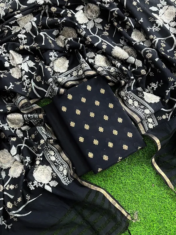 Pure_Mercerized_Black_Floral_Booti_Banarasi_Suit_with_Heavy_Thread_work_Jaal_Dupatta_1250SKL_PME8