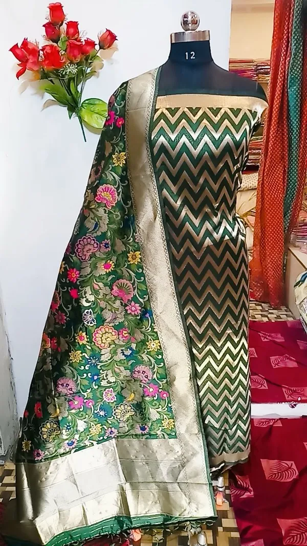 Dark_Green_Katan_Silk_Zig-Zag_With_Multicolor_Mina_Jaal_Dupatta_Banarasi_Suit_Set_9Skl_Kz10