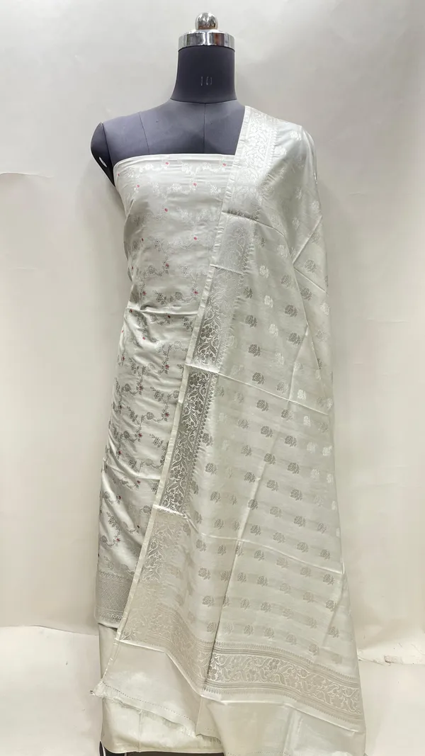 Humairah_Tussar_Katan_Chiniya_Silk_Floral_Silver_Zari_Mina_Jaal_3_pcs_Suit_set_with_Plain_Bottom_and_Floral_Zari_Booti_Tussar_Dupatta