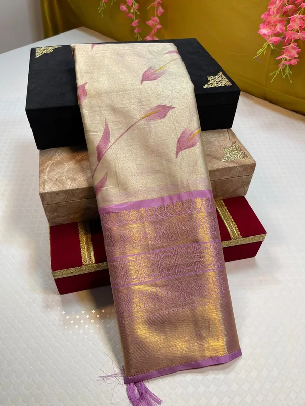 Moosee_Tissue_Silk_Floral_Handpainted_Jaal_Boota_Contrast_Light_Purple_Border_Banarasi_Saree_MS_MTS4