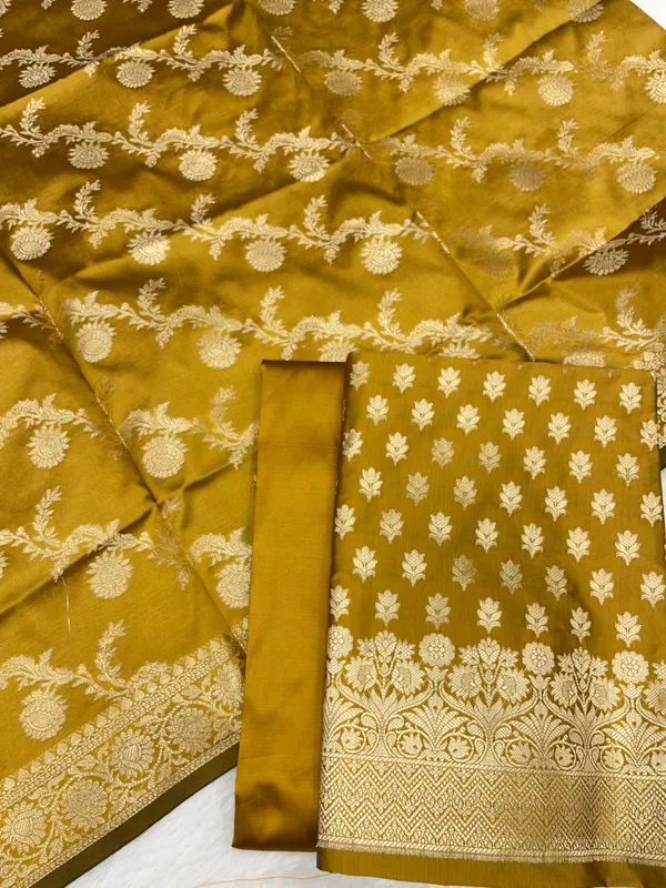 Mustard_Katan_Silk_Daaman_Border_Banarasi_3_pcs_Suit_Set_850JD_KBR4