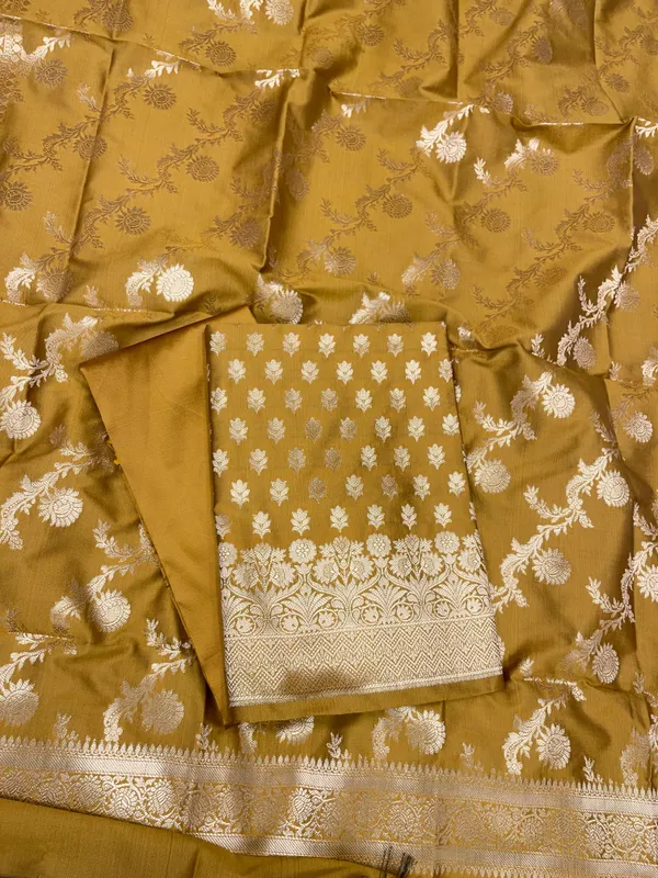 Mustard_Katan_Silk_Daaman_Border_Banarasi_3_pcs_Suit_Set_850JD_KBR4
