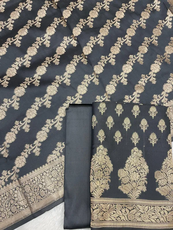 Black_Katan_Silk_Zari_Border_Banarasi_3_pcs_Suit_Set_800JD_KB3