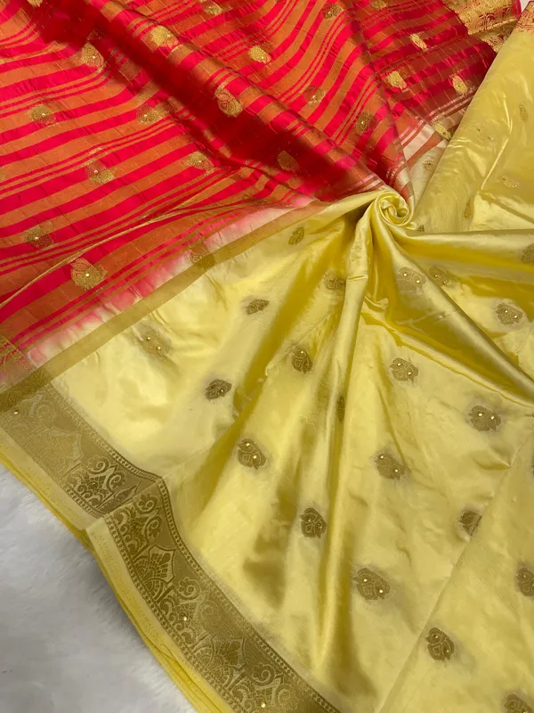 Cream_Cotton_Blend_Zari_Embroidery_Banarasi_Saree_600KS_21