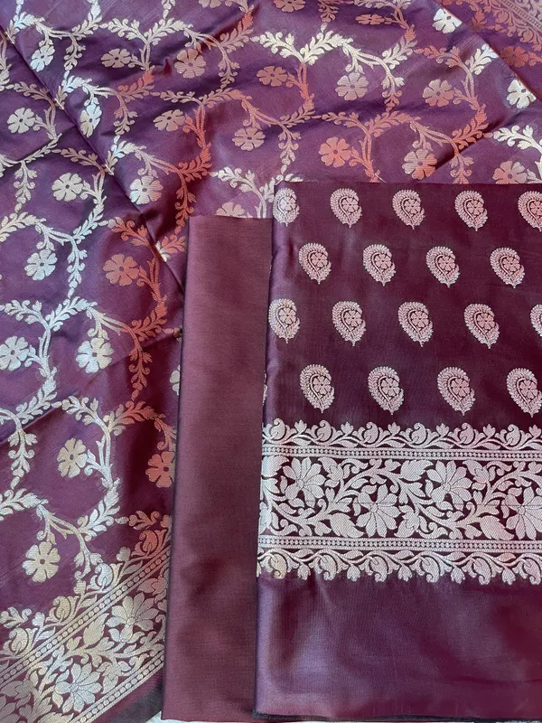 Maroon_Semi_Silk_Floral_Zari_Booti_Banarasi_3_pcs_Suit_Set_900AJ_SK21