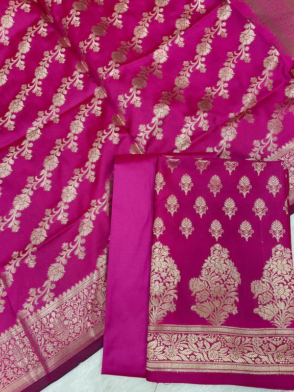 Magenta_Katan_Silk_Zari_Border_Banarasi_3_pcs_Suit_Set_800JD_KB4