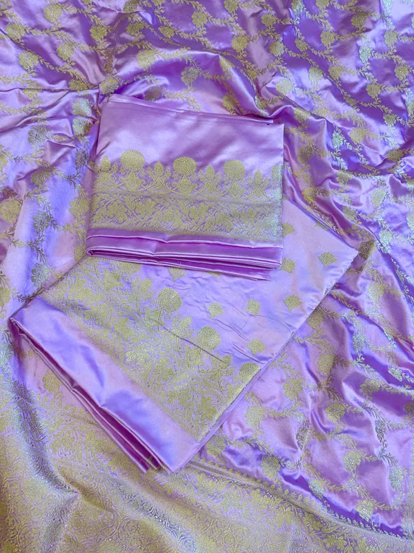 Purple_Mashru_Silk_Floral_Zari_Booti_with_Zari_Jaal_Dupatta_Handloom_Banarasi_3_pcs_Suit_Set_3000AJ_MSR4