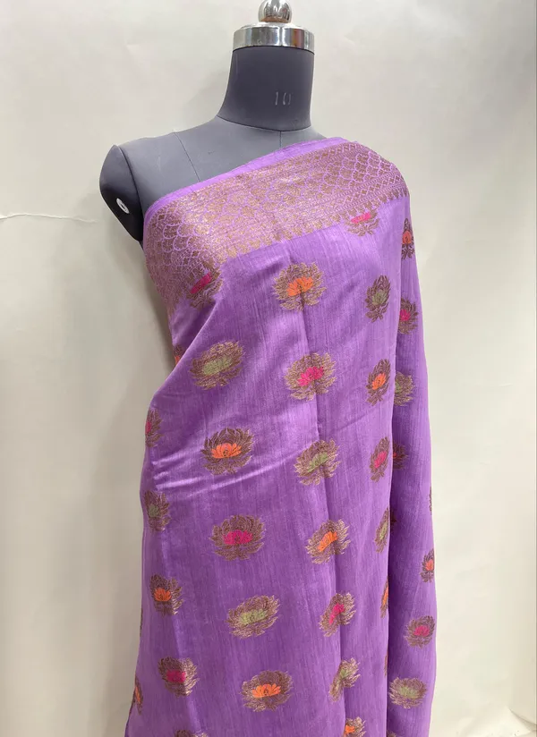Humairah_Pure_Handloom_Purple_Munga_Silk_Floral_Copper_Zari_Minakari_Booti_and_Zig-Zag_Banarasi_Pallu_Zari_Border_and_Cream_Blouse