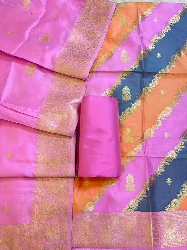 Rangkaat_Art_Silk_Banarasi_3_pcs_Suit_Set__with_Contrast_Pink_Dupatta_650SKL_RNG8
