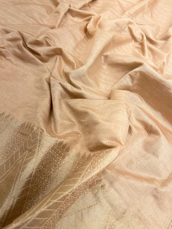 Cream_Cotton_Stripe_Zari_Banarasi_Saree_ASDC_3