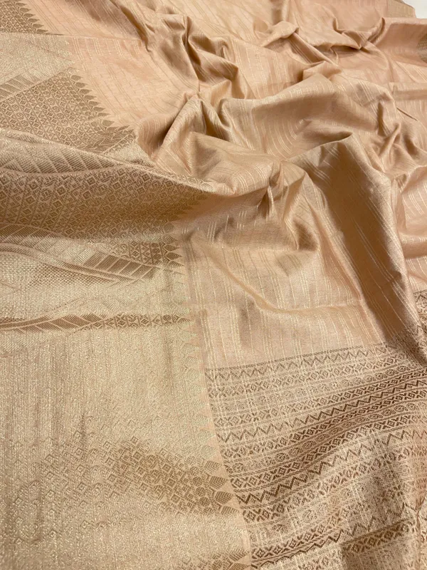 Cream_Cotton_Stripe_Zari_Banarasi_Saree_ASDC_3
