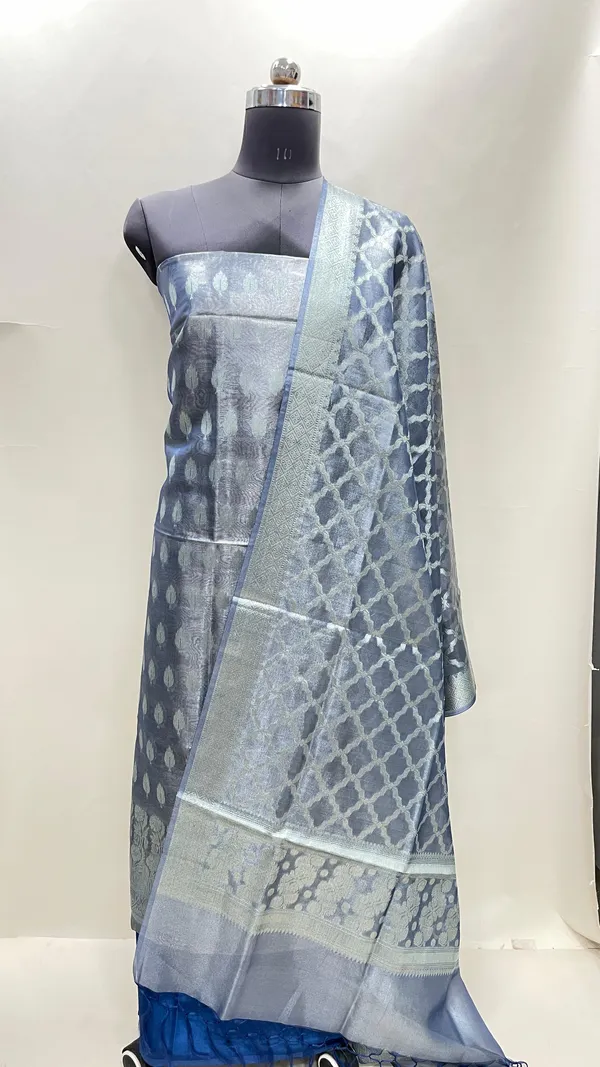 Humairah_Sky_Blue_Tissue_Silk_Floral_Zari_Booti_3_pcs_Suit_Set_with_Plain_Bottom_and_Floral_Zari_Jaal_Sky_Blue_Dupatta