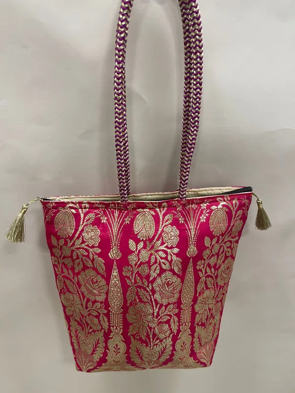 Pink_Banarasi_Hand_Bag_HBG_56