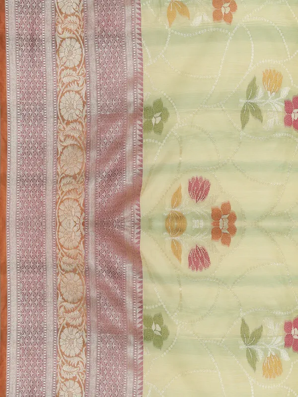 Green_Matka_Silk/Silk_Blend_Banarasi_Sarees_For_Women_GEMTKSLK_201