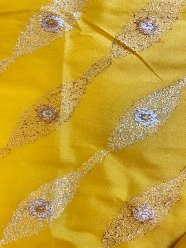 Pure_Handloom_Gold_Katan_Silk_Gold_and_Silver_Zari_Aada_Stripe_Kadhwa_Banarasi_3_pcs_Suit_Set_14000PR_KS13