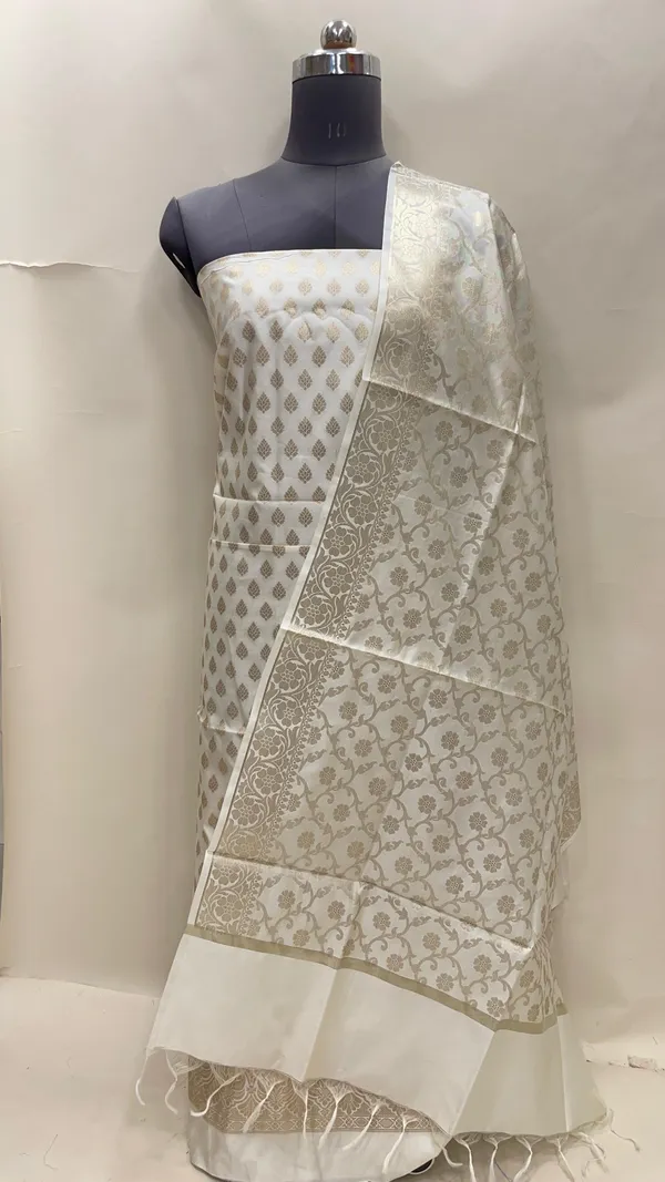 Humairah_White_Art_Silk_Floral_Zari_Booti_3_pcs_Suit_set_with_Plain_Bottom_and_Tilfi_Floral_Zari_Jaal_White_Dupatta