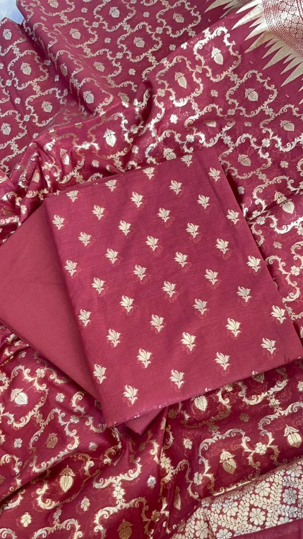 Burgundy_Pure_Mercerise_Cotton_Lorex_weave_Floral_Zari_Booti_Banarasi_Suit_with_Zari_Jaal_Dupatta_1250DAN_LX5