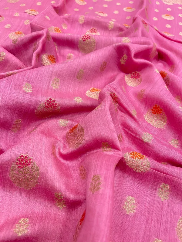 Humairah_Pure_Handloom_Baby_Pink_Munga_Silk_Floral_Gold_Zari_Mina_Booti_with_Minakari_Jaal_Pallu_Zari_Border_with_Baby_Pink_Blouse