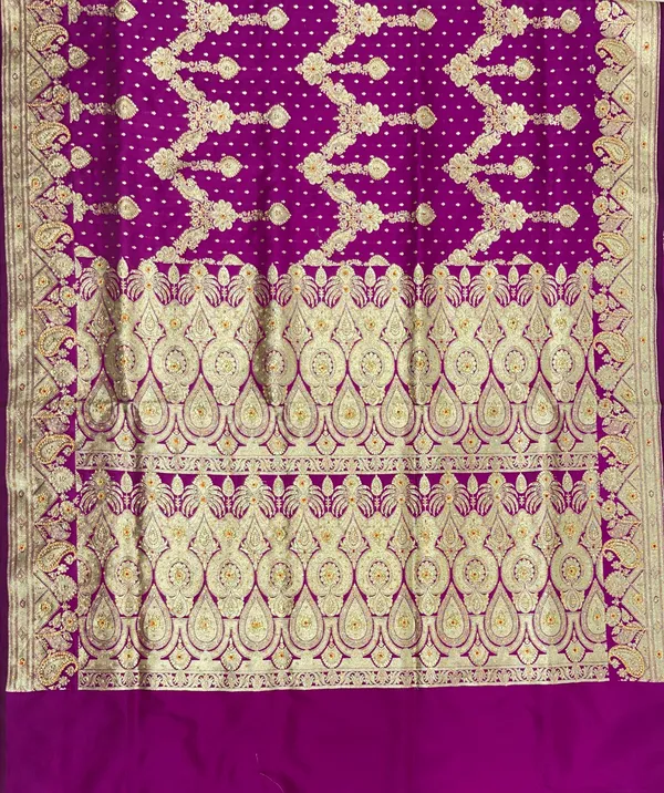 Humairah_Presents_Purple_Satin_Silk_Floral_Zari_Zig-Zag_Stripe_Low_Stone_Work_Banarasi_Saree_with_Banarasi_Pallu_and_Purple_Blouse_JA45_LW