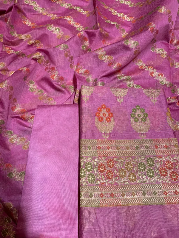 Humairah_Presents_Light_Purple_Floral_Minakari_Zari_Boota_3_pcs_Suit_Set_with_Plain_Bottom_and_Lehariya_Minakari_Zari_Stripe_Light_Purple_Dupatta