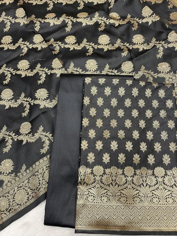 Black_Katan_Silk_Daaman_Border_Banarasi_3_pcs_Suit_Set_850JD_KBR3