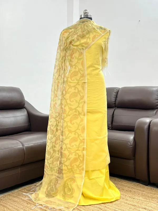 Yellow_Linen_Silk_Plain_with_Printed_Jaal_Dupatta_Banarasi_Suit_650SKL_LN39
