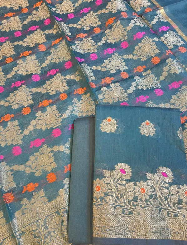 Dark_Green_Cotton_Floral_Resham_Mina_Zari_Booti_Banarasi_Suit_with_Stripe_Resham_Zari_Dupatta_600SKL_CTN5