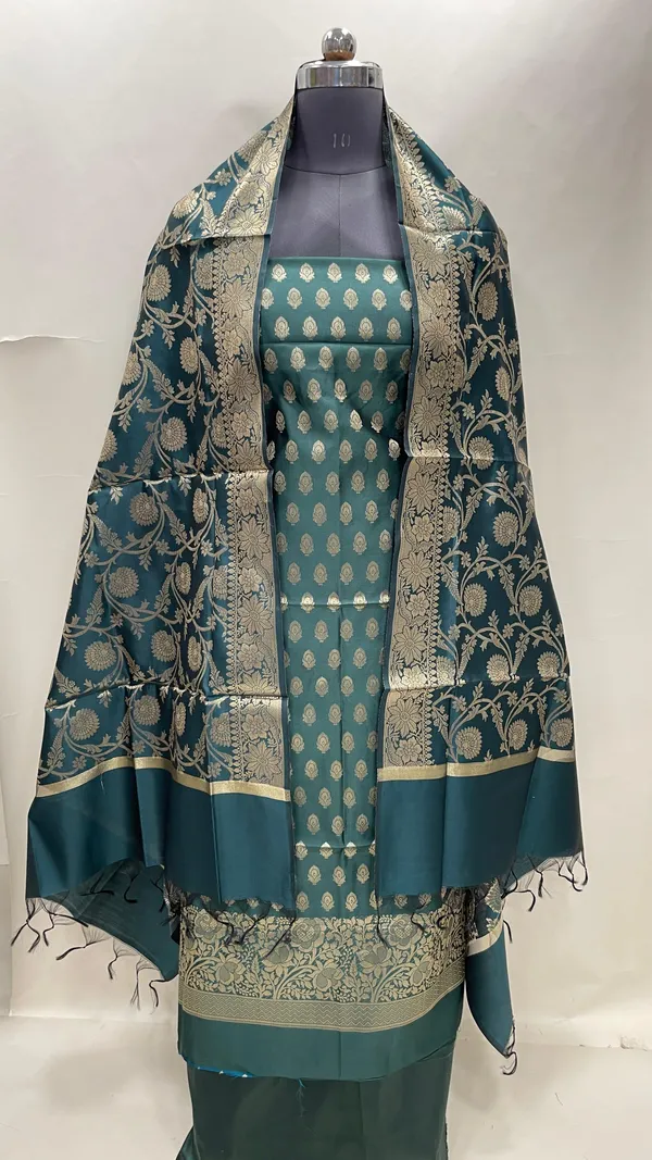 Humairah_Dark_Green_Art_Silk_Floral_Zari_Booti_Skirt_Border_3_pcs_Suit_set_with_Plain_Bottom_and_Tilfi_Floral_Zari_Jaal_Dark_Green_Dupatta