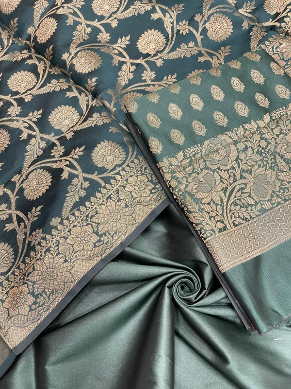 Humairah_Dark_Green_Art_Silk_Floral_Zari_Booti_Skirt_Border_3_pcs_Suit_set_with_Plain_Bottom_and_Tilfi_Floral_Zari_Jaal_Dark_Green_Dupatta