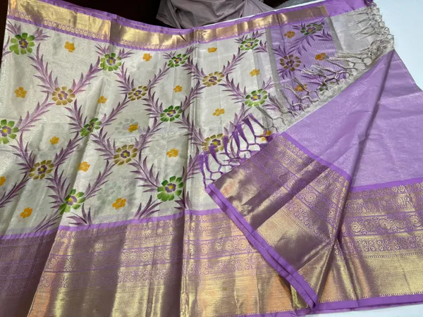 Off_white_Tissue_Silk_Floral_Handpainted_Jaal_Contrast_Lavender_Border_Banarasi_Saree_MS_TS24