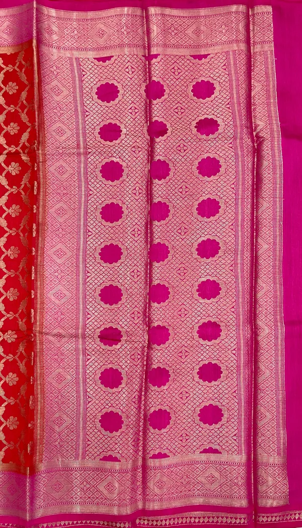 Humairah_Pure_Handloom_Red_Munga_Silk_Floral_Copper_Zari_Jaal_with_Contrast_Magenta_Polka_Dot_Pallu_Skirt_Dual_Shade_Mina_Zari_Border_with_Magenta_Blouse