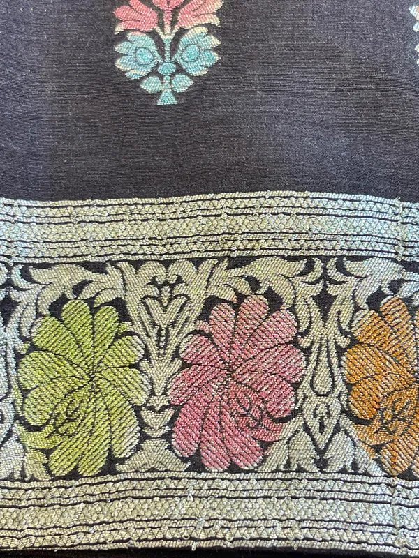 Pure_Handloom_Black_Munga_Silk_Floral_Handbrush_Minakari_Zari_Booti_Banarasi_Suit_85IM_PMUG1