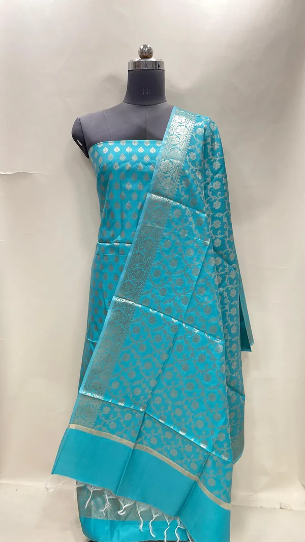 Humairah_Turqouise_Blue_Art_Silk_Floral_Zari_Booti_3_pcs_Suit_set_with_Plain_Bottom_and_Tilfi_Floral_Zari_Jaal_Turqouise_Blue_Dupatta