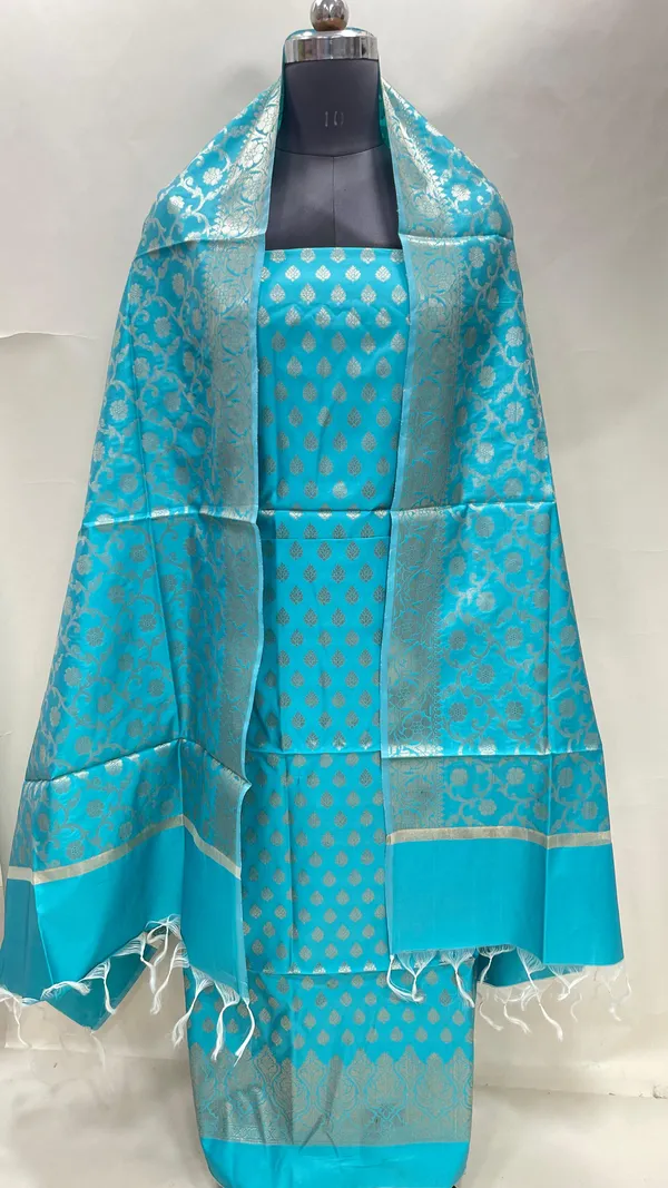 Humairah_Turqouise_Blue_Art_Silk_Floral_Zari_Booti_3_pcs_Suit_set_with_Plain_Bottom_and_Tilfi_Floral_Zari_Jaal_Turqouise_Blue_Dupatta