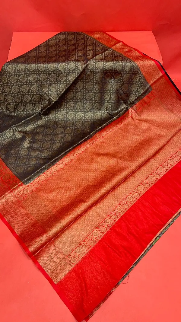 Black_Cotton_Blend_Banarasi_Sarees_For_Women_GECT26