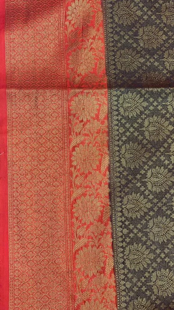 Black_Cotton_Blend_Banarasi_Sarees_For_Women_GECT26