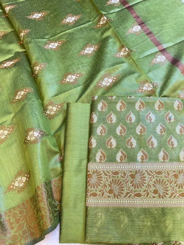 Green_Cotton_Floral_Resham_Mina_Booti_Banarasi_3_pcs_Suit_Set_700AJ_CT2
