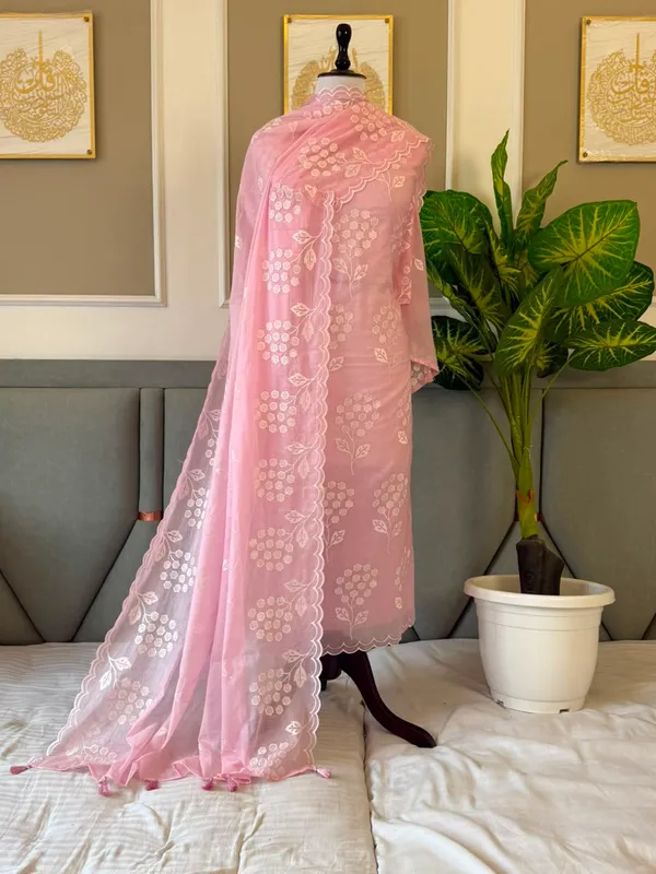 Pink_Mal_Chanderi_Thread_Embroidery_Boota_Banarasi_Suit_With_Embroidered_Dupatta_180PNJ_MLE8
