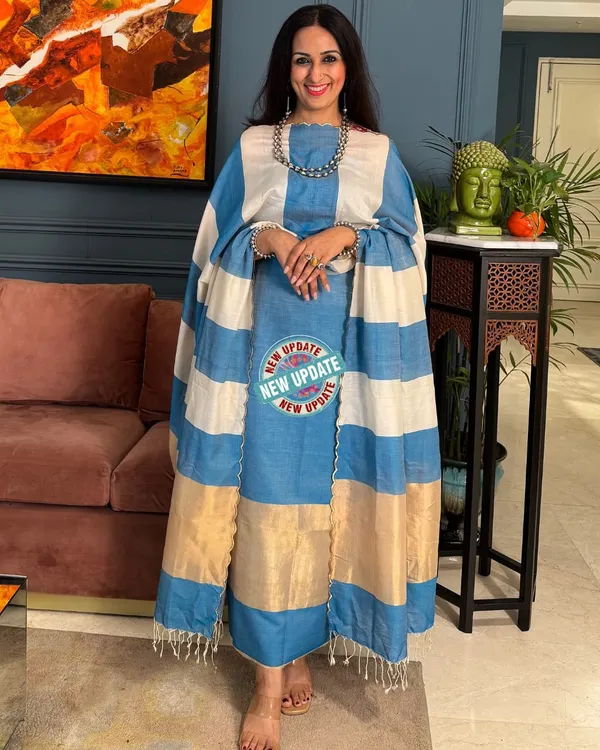 Elegant_Indigo_Blue_&_White_Cotton_Silk_Banarasi_Suit_with_Zari_Stripe_Dupatta_750SKL_CS8