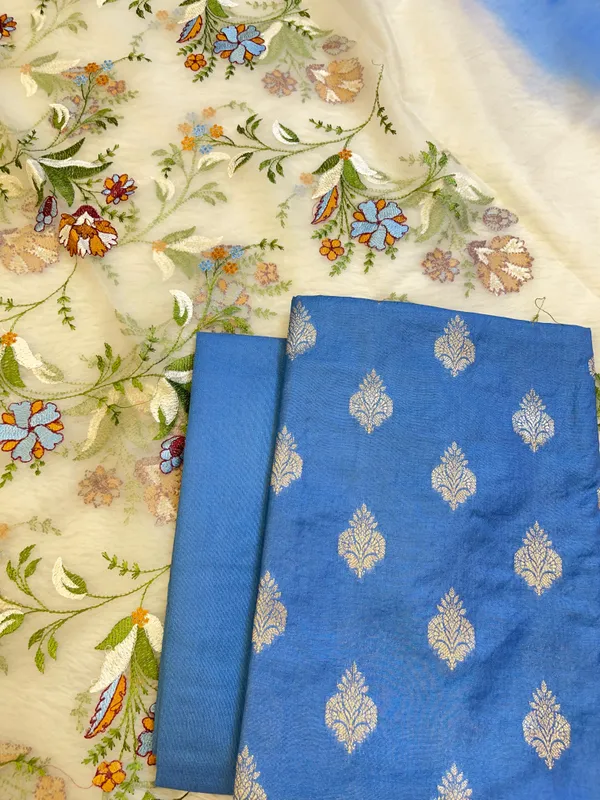 Violet_Blue_Cotton_Silk_Dyable_Floral_Zari_Booti_with_Embroidered_Dupatta_Banarasi_3_pcs_Suit_Set_14IM_DCS19