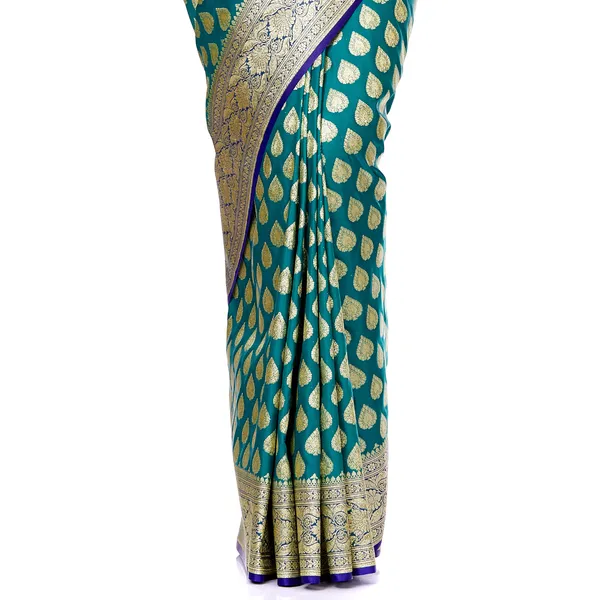 Humairah_Presents_Green_Satin_Silk_Saree_With_Blouse_Piece(JA34)