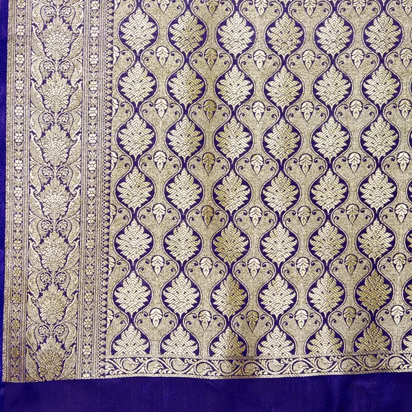 Humairah_Presents_Green_Satin_Silk_Saree_With_Blouse_Piece(JA34)