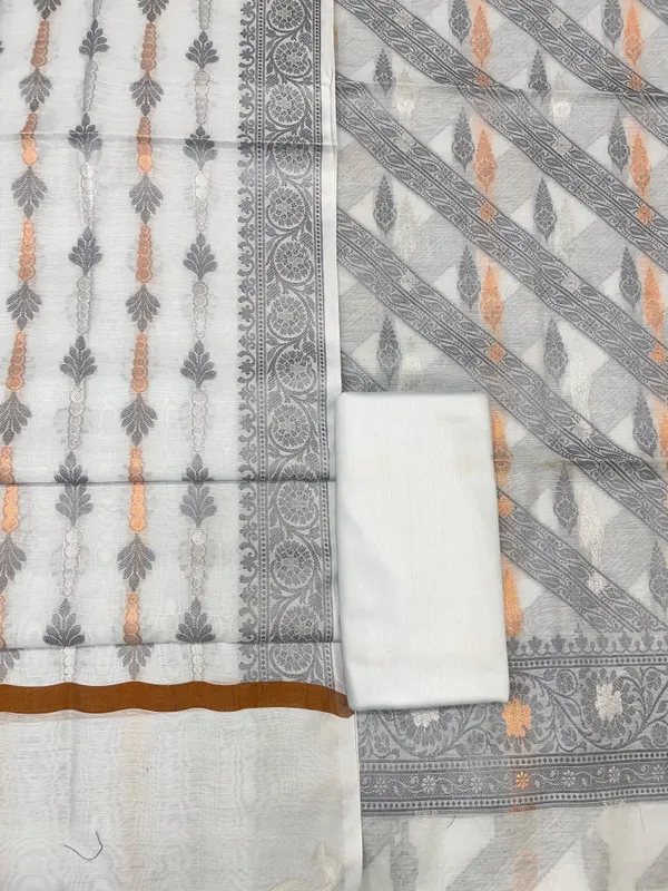 Humairah_Light_Grey_Cotton_Diagonal_Resham_Stripe_Sona_Rupa_Booti_3_pcs_Suit_set_with_Plain_Bottom_and_Tilfi_Floral_Zari_Mina_Jaal_Light_Grey_Dupatta