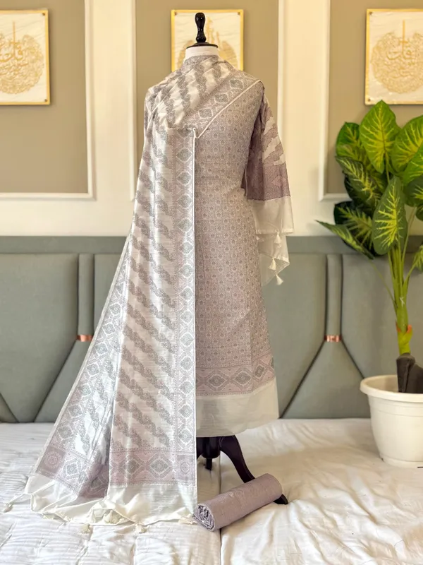 Off_White_Spun_Cotton_Tanchui_Banarasi_Suit_With_Aada_Jaal_Dupatta_150Pnj_Sc5