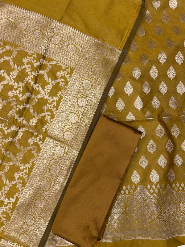 Mustard_Gold_Katan_Silk_Floral_Zari_Booti_Banarasi_With_Floral_Jaal_Dupatta_Suit_Set_Skl_Pk8
