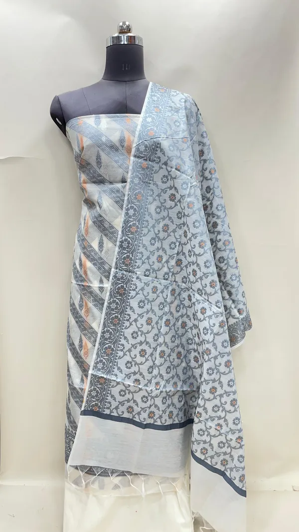 Humairah_White_Cotton_Diagonal_Resham_Stripe_Sona_Rupa_Booti_3_pcs_Suit_set_with_Plain_Bottom_and_Tilfi_Floral_Zari_Mina_Jaal_White_Dupatta
