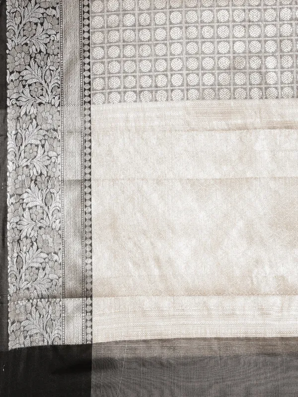 Black_Kanchi_Silk_Banarasi_Sarees_For_Women_GEBE5